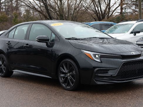 Used 2023 Toyota Corolla SE image 8