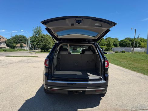 Used 2015 GMC Acadia SLT AWD/4WD image 8