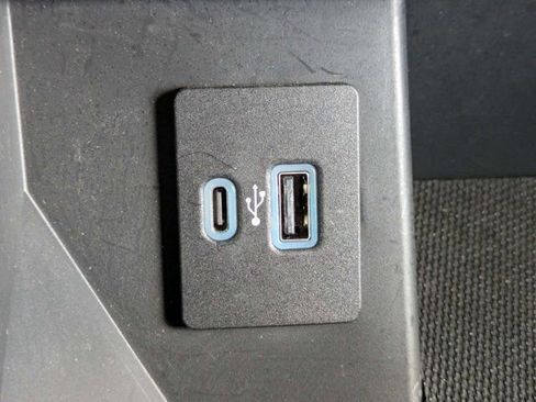 Used 2023 Ford F150 Lariat AWD/4WD image 22
