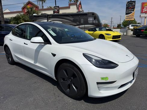 Used 2022 Tesla Model 3 RWD image 1