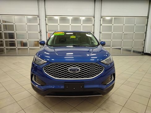 Used 2024 Ford Edge SEL image 9