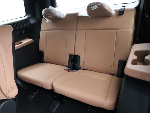 New 2026 Hyundai Santa Fe Calligraphy w/ Tow & Go Package image 19