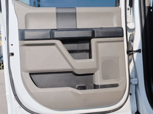 Used 2022 Ford F450 XL w/ Power Equipment Group image 28