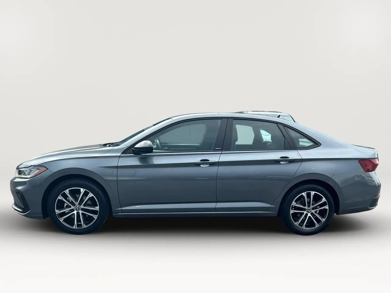 Used 2025 Volkswagen Jetta Sport FWD image 4