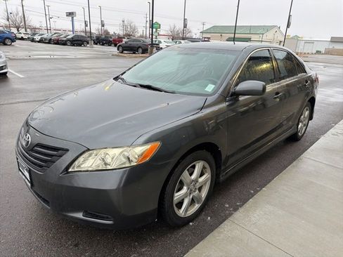 Used 2007 Toyota Camry SE image 3