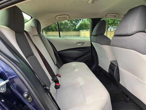 Used 2020 Toyota Corolla LE FWD image 26