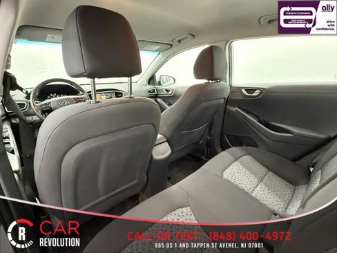 Used 2019 Hyundai Ioniq Plug-In Hybrid image 44