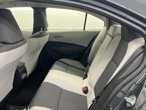 Certified 2025 Toyota Corolla LE image 10