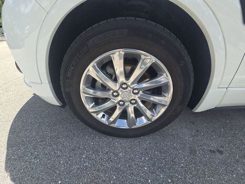 Used 2020 Buick Envision Essence FWD image 25