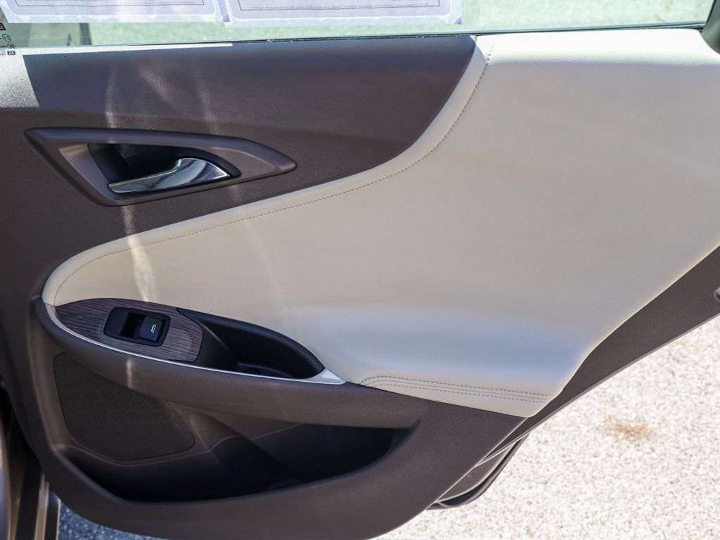 Used 2024 Chevrolet Malibu LT FWD image 19