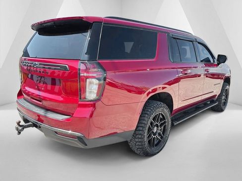 Used 2021 Chevrolet Suburban Z71 AWD/4WD image 7