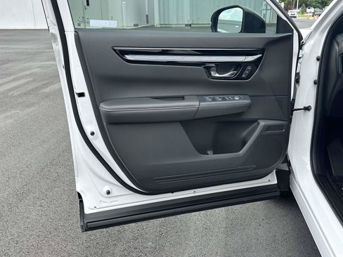 Certified 2026 Honda CR-V Sport Touring image 5