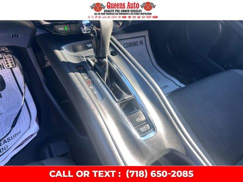 Used 2022 Honda HR-V Sport image 25