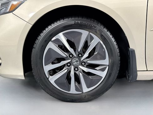 Certified 2019 Honda Accord Touring image 32