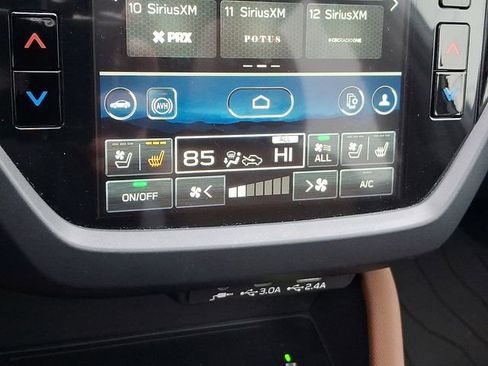 Used 2025 Subaru Forester Touring w/ Touring Package image 17