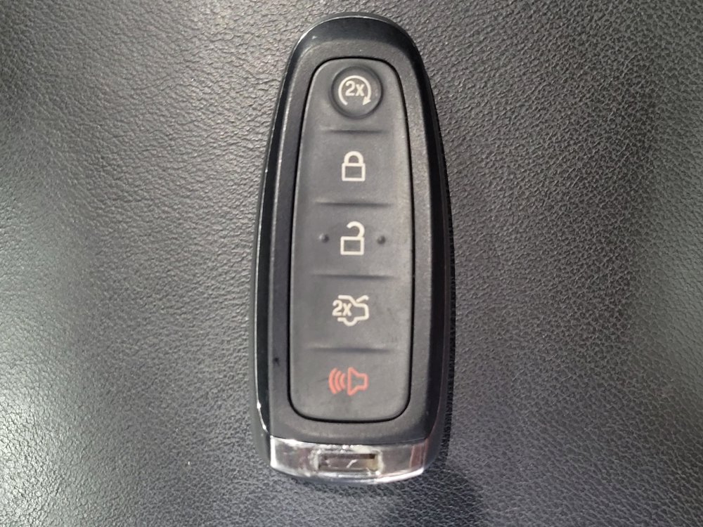 Used 2017 Ford Escape Titanium FWD image 32