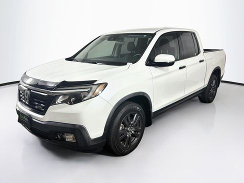 Used 2020 Honda Ridgeline Sport image 3