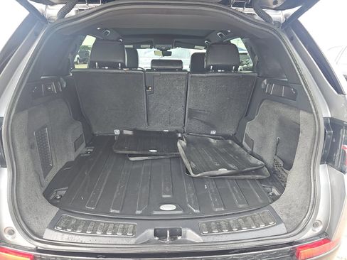 Used 2020 Land Rover Discovery Sport SE R-Dynamic AWD/4WD image 16