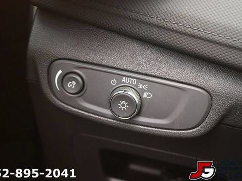 Used 2024 Chevrolet TrailBlazer LS FWD image 26