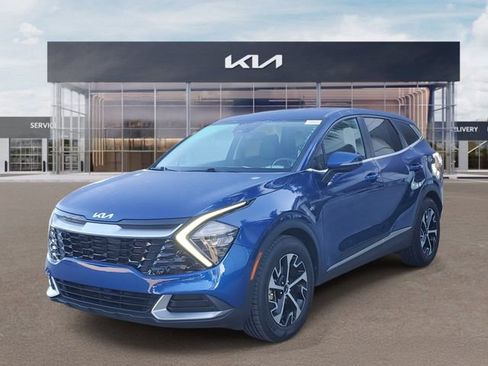 Certified 2023 Kia Sportage EX FWD image 3