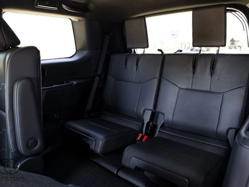 Used 2025 Lexus GX 550 image 32