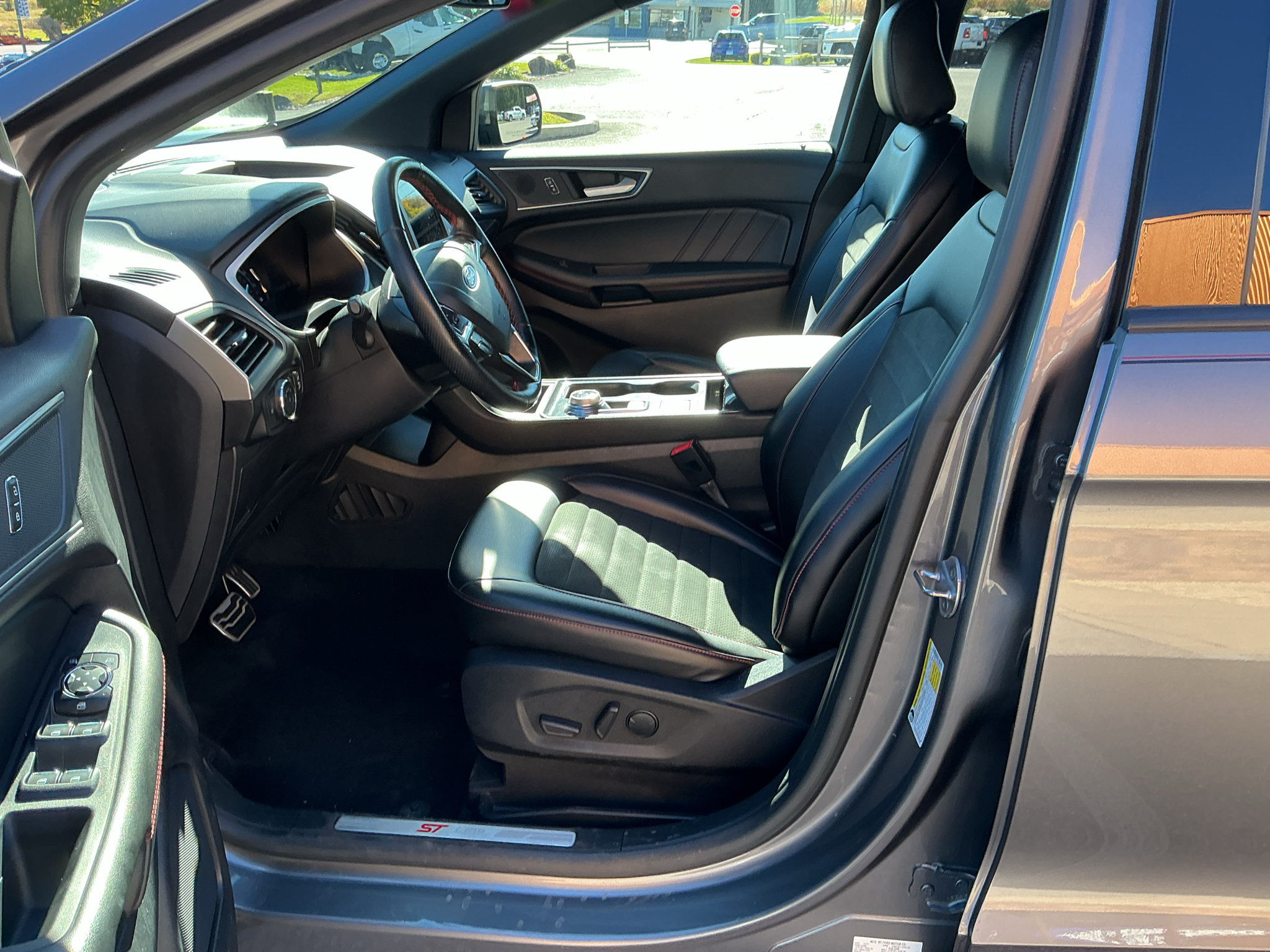 Used 2021 Ford Edge ST-Line AWD/4WD image 13