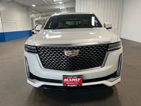 Used 2023 Cadillac Escalade Premium Luxury w/ Performance Package AWD/4WD image 8