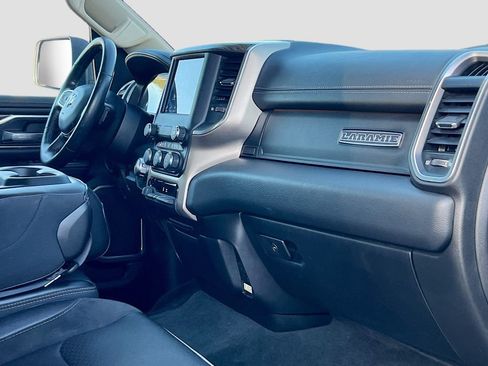 Used 2020 RAM 1500 Laramie image 28