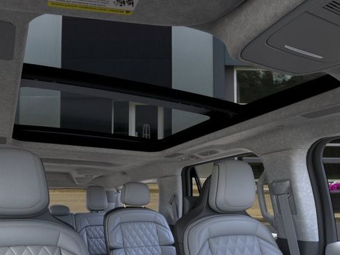 New 2026 Lincoln Navigator L Black Label AWD/4WD image 22