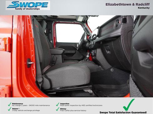 Used 2024 Jeep Wrangler Unlimited Rubicon w/ Technology Group image 10