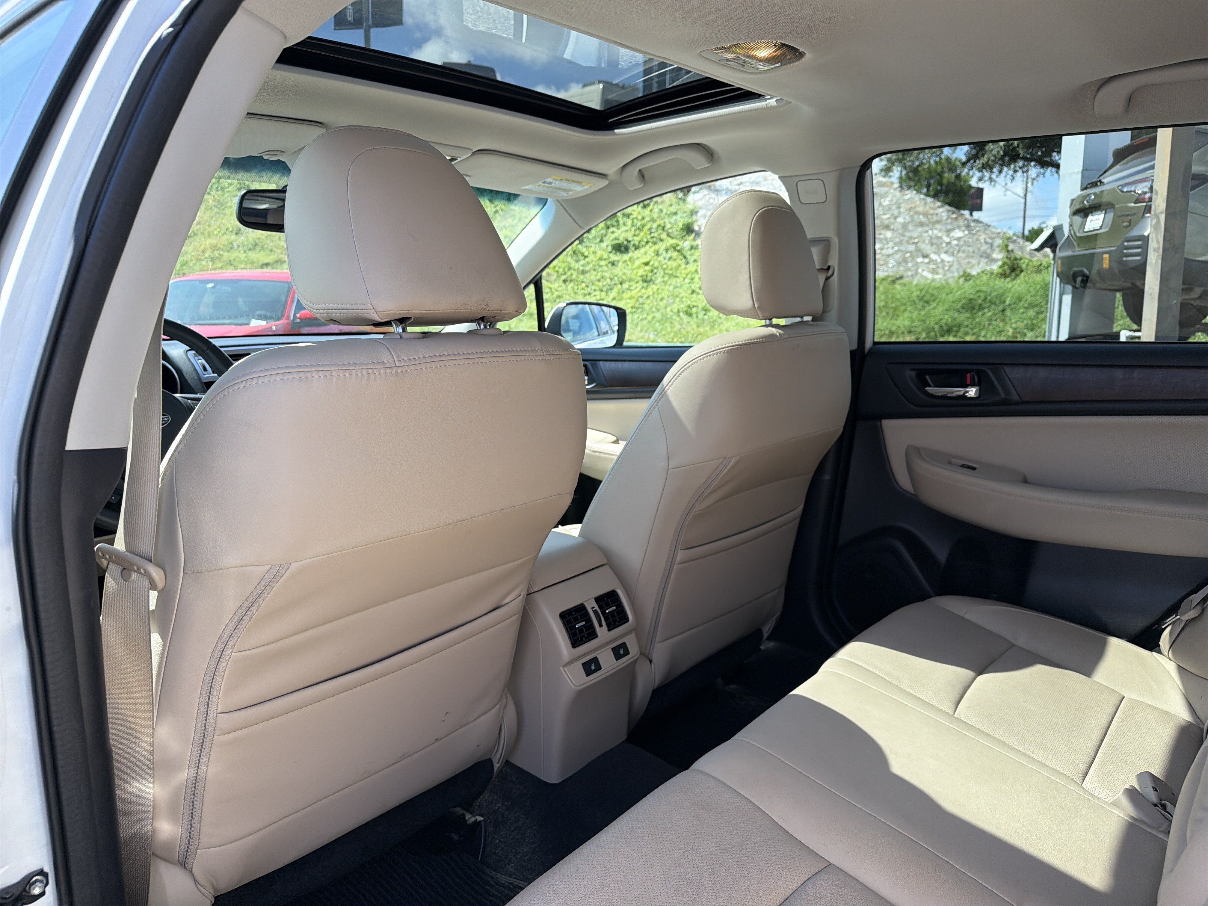 Used 2017 Subaru Outback 2.5i Limited AWD/4WD image 27