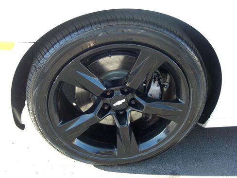 Used 2014 Chevrolet Camaro SS image 15