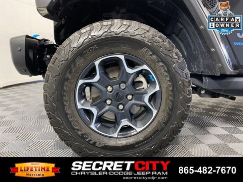 Used 2023 Jeep Wrangler Unlimited Rubicon 4xe w/ Steel Bumper Group AWD/4WD image 9