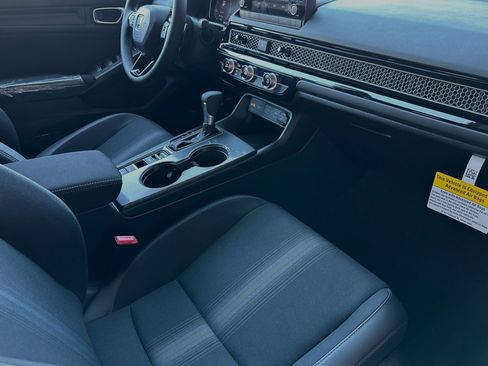 New 2025 Honda Civic Sport image 22