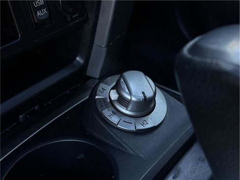 Used 2017 Toyota 4Runner SR5 Premium image 15