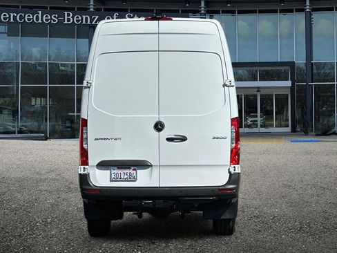 Used 2025 Mercedes-Benz Sprinter 3500 image 5