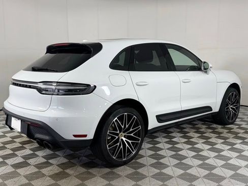Used 2023 Porsche Macan image 7