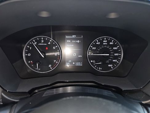 Certified 2025 Subaru Outback Premium image 8