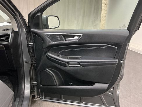 Used 2022 Ford Edge Titanium AWD/4WD image 34