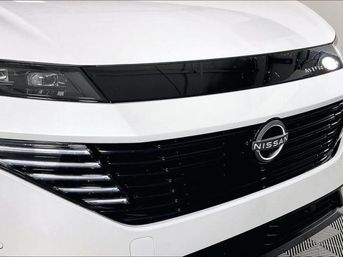 Certified 2025 Nissan Murano SL image 39