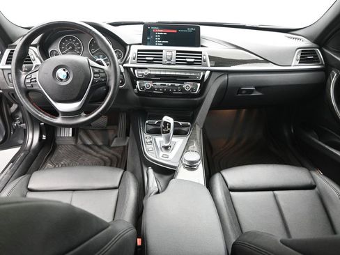 Used 2018 BMW 330e w/ Convenience Package image 22