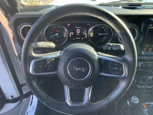 Used 2023 Jeep Wrangler Unlimited Sahara w/ Cold Weather Group image 13