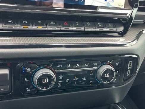 New 2025 Chevrolet Silverado 1500 ZR2 w/ Technology Package image 26