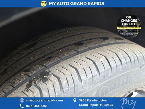 Used 2023 Buick Envision Essence w/ Sport Touring Package AWD/4WD image 34