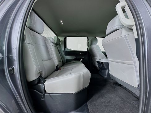 Used 2024 Toyota Tundra Limited AWD/4WD image 27