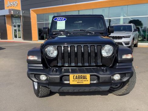 Used 2018 Jeep Wrangler Unlimited Sport S image 4