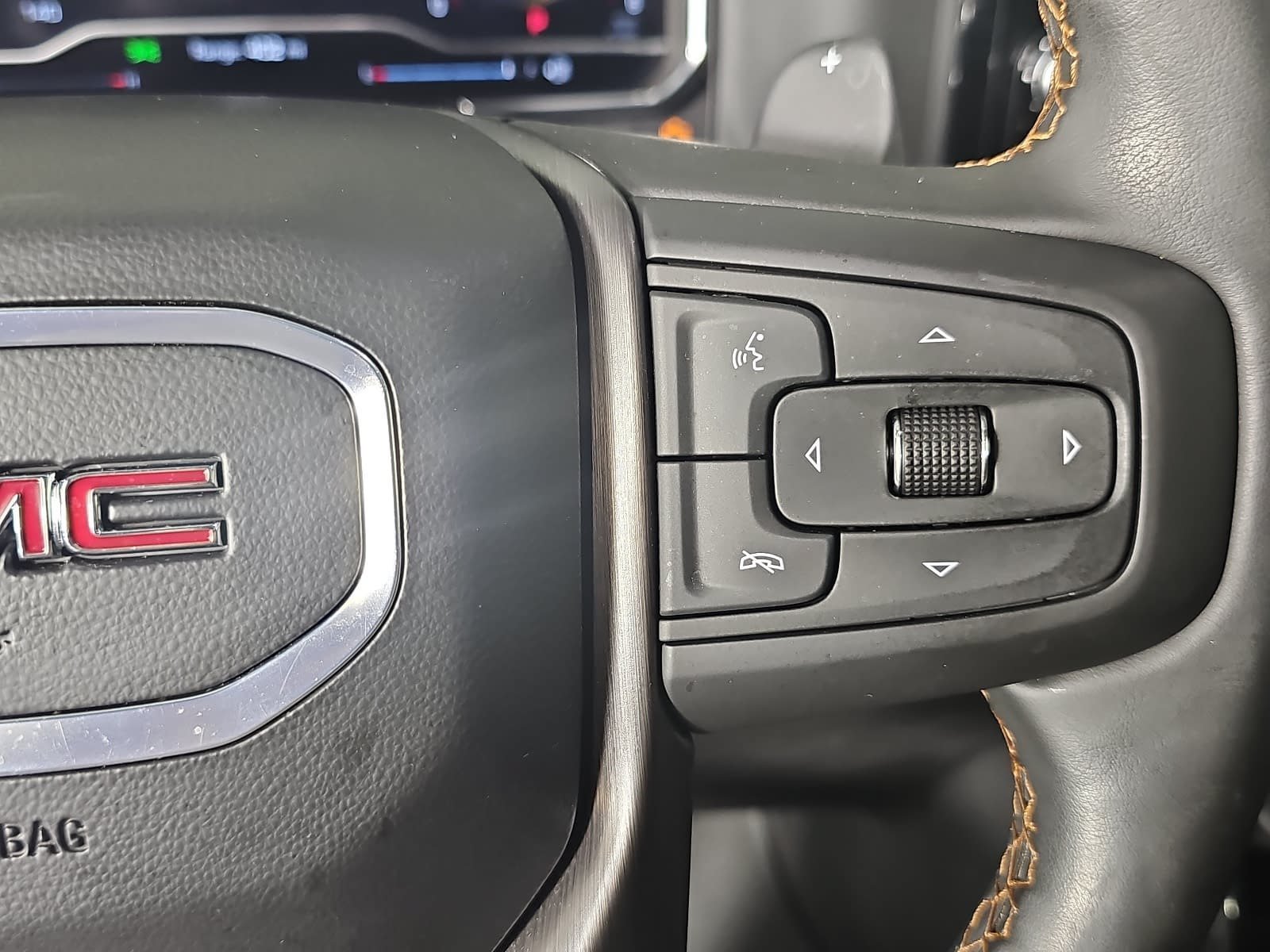 Used 2025 GMC Sierra 1500 AT4 w/ AT4 Premium Package AWD/4WD image 15