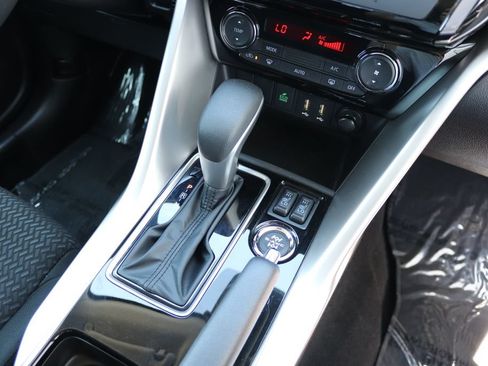 Used 2025 Mitsubishi Eclipse Cross LE AWD/4WD image 15