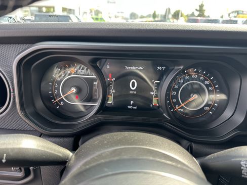 New 2025 Jeep Wrangler Unlimited Rubicon image 20