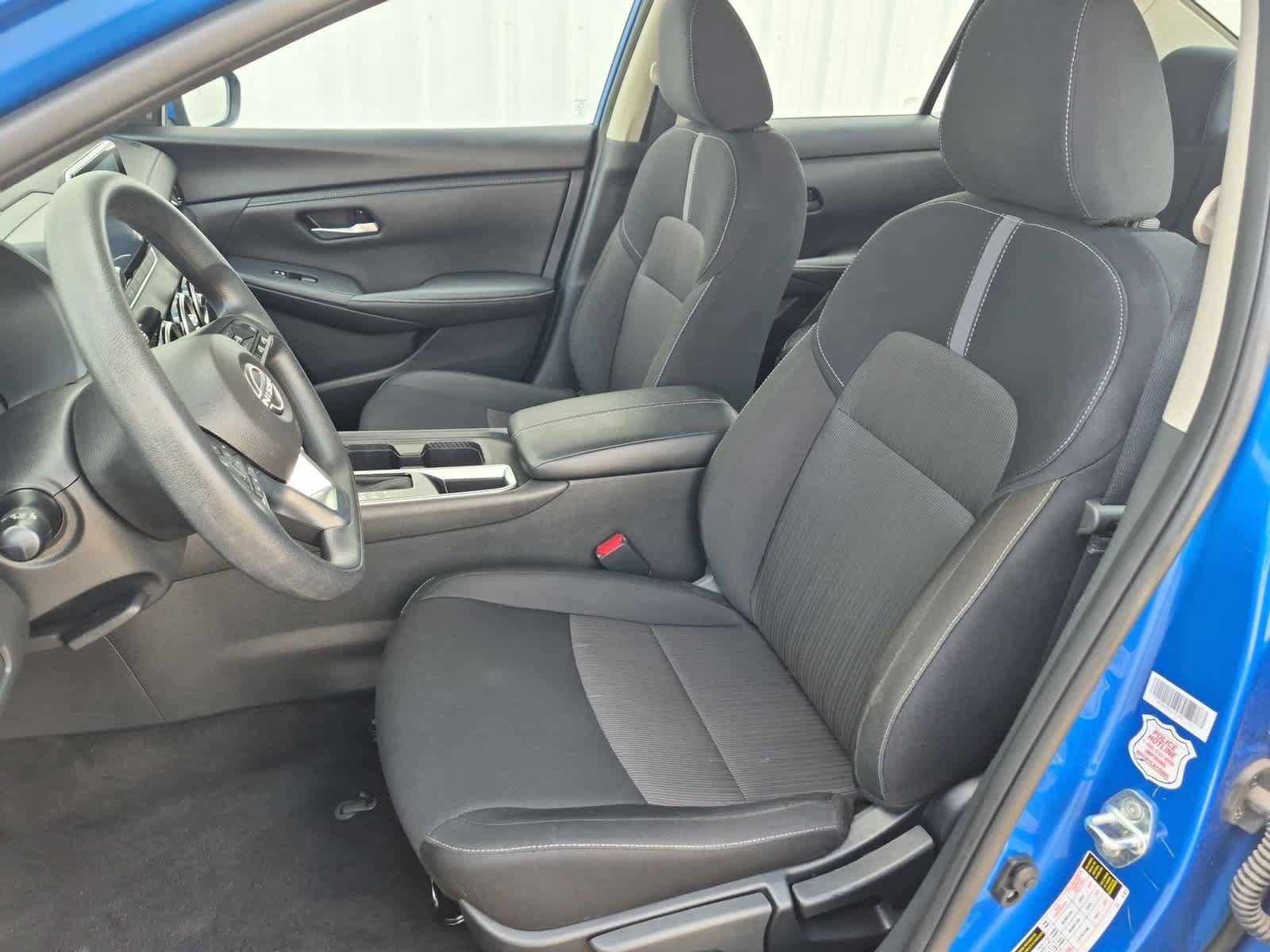 Used 2025 Nissan Sentra SV FWD image 18